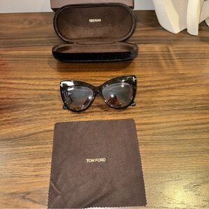 Tom Ford cateye tortoiseshell sunglasses brand new box,holder,lenscloth included